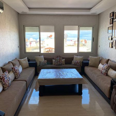 Magnifique appart F3, rénové, très bien desservie Casablanca Esterno foto