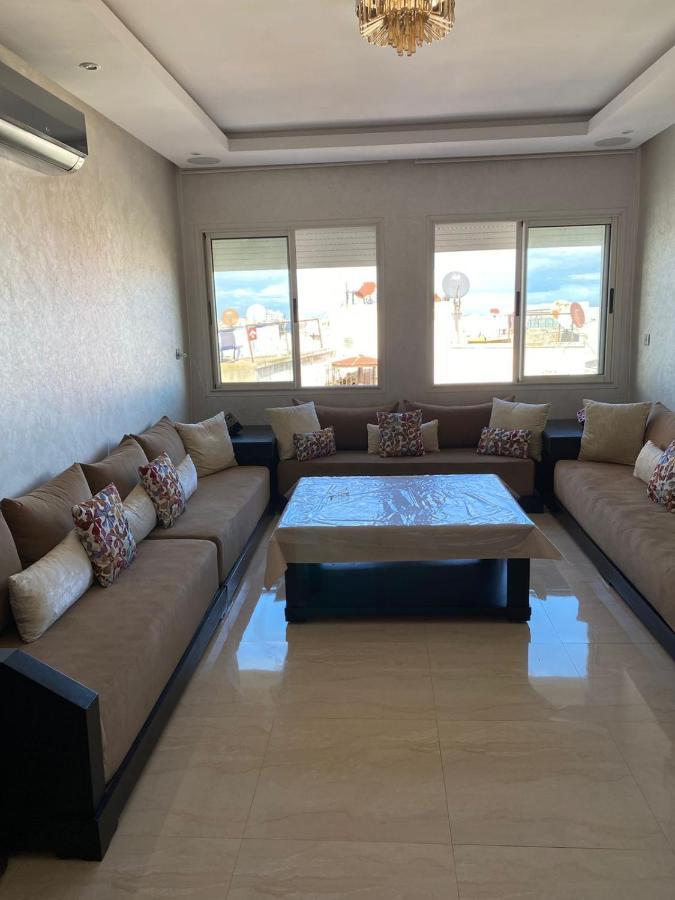 Magnifique appart F3, rénové, très bien desservie Casablanca Esterno foto