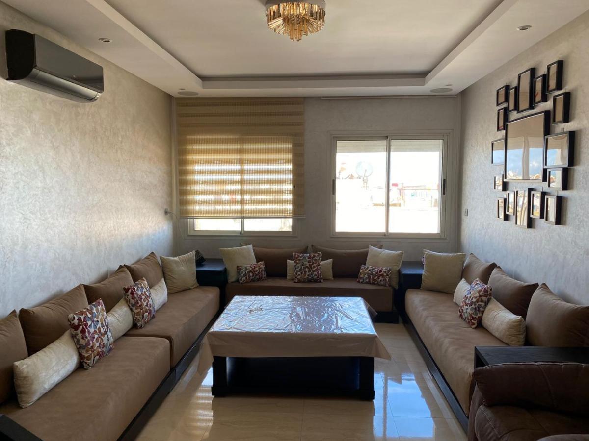 Magnifique appart F3, rénové, très bien desservie Casablanca Esterno foto