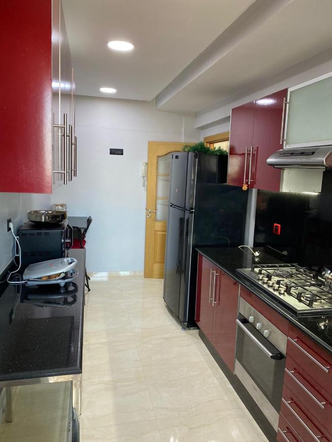 Magnifique appart F3, rénové, très bien desservie Casablanca Esterno foto