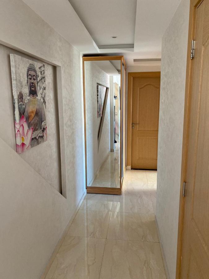 Magnifique appart F3, rénové, très bien desservie Casablanca Esterno foto