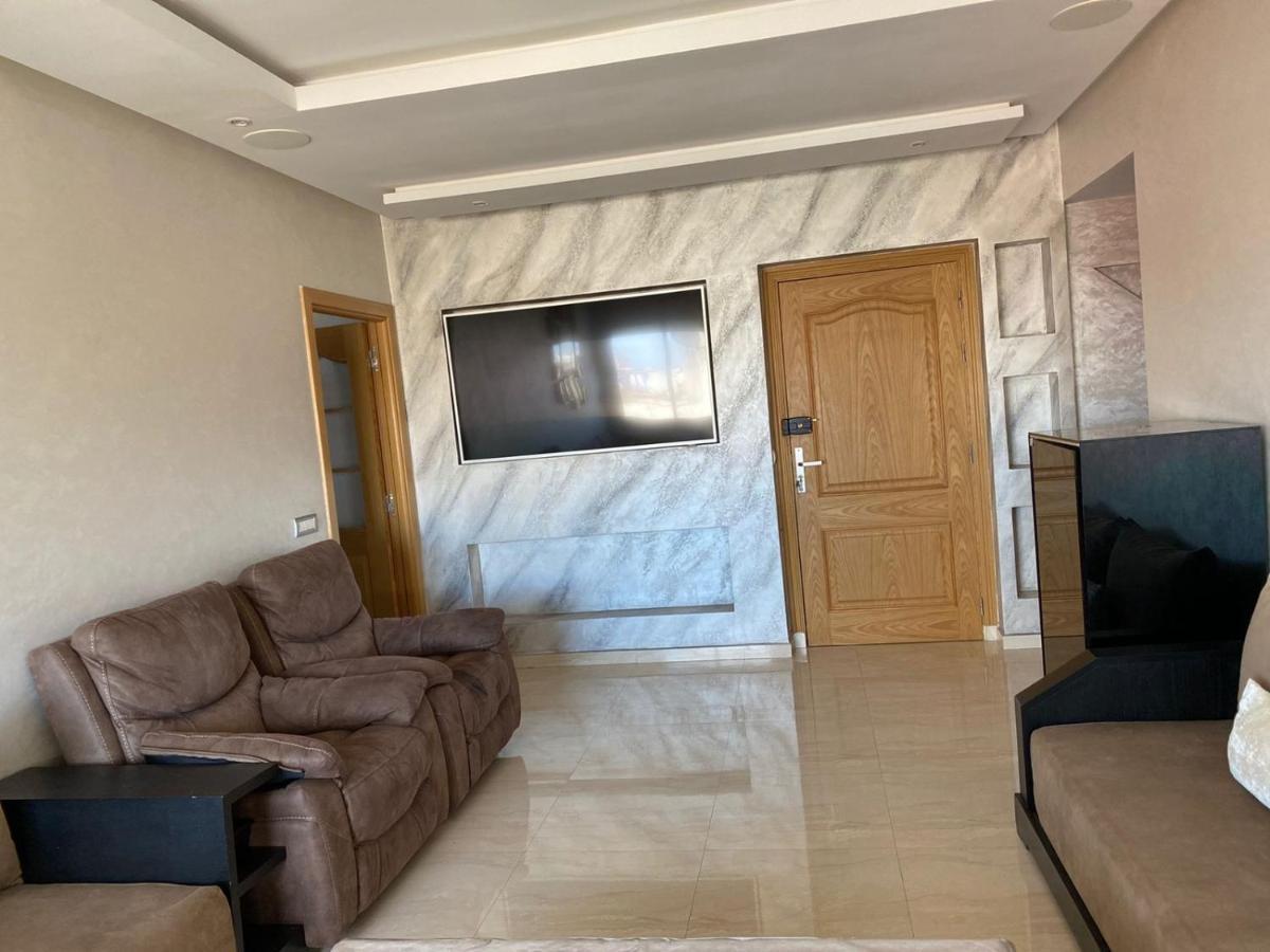 Magnifique appart F3, rénové, très bien desservie Casablanca Esterno foto